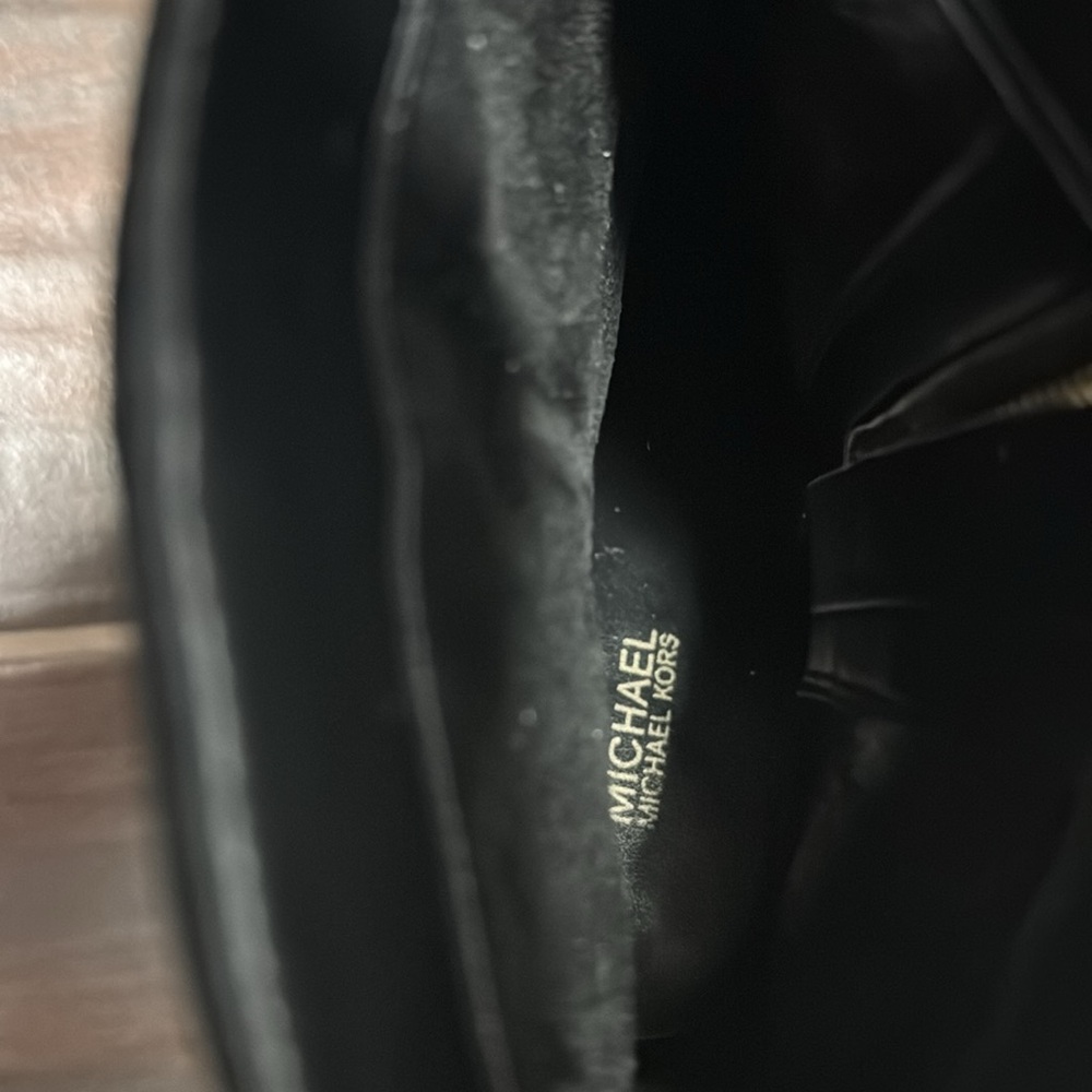 Michael Kors Platform Black Booties. - Picture 6 of 7